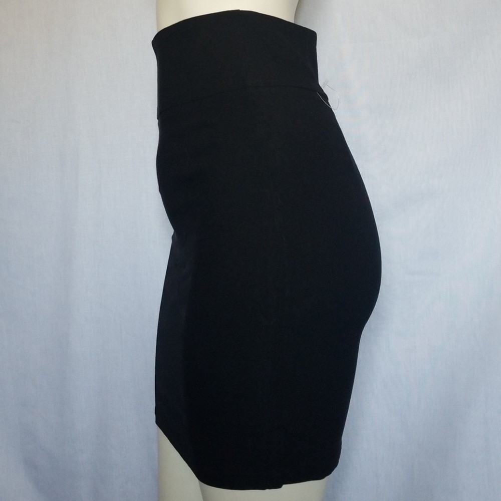 NEW! Forever 21 - Picture 4 of 7